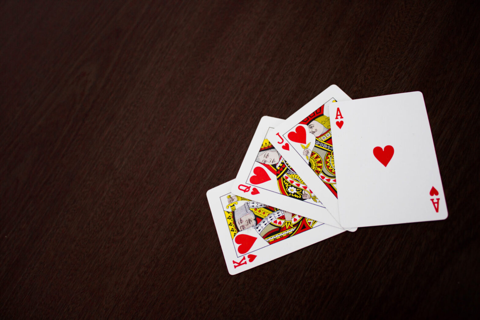 Descubra o incrível segredo do 21 - o jogo de cartas que vai te surpreender!